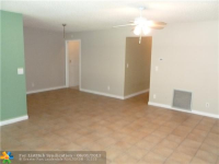  2438 Pierce St Apt 2, Hollywood, Florida  5448487