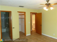  2438 Pierce St Apt 2, Hollywood, Florida  5448483