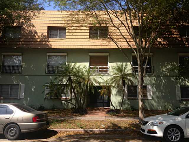  1110 Salzedo St Apt 2d, Coral Gables, Florida  photo