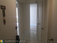  1913 S Ocean Dr Apt 400, Hallandale, Florida  5472002