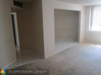  1913 S Ocean Dr Apt 400, Hallandale, Florida  5472004