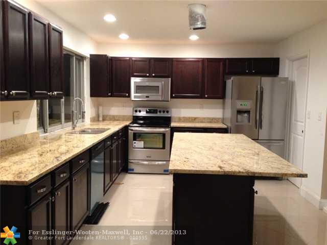  2061 NW 84th Way, Sunrise, Florida photo