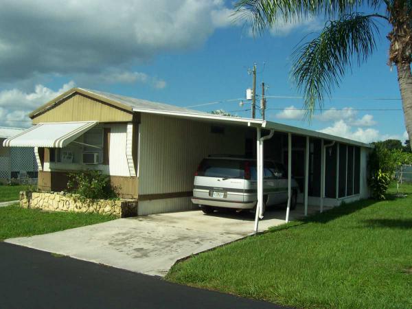  541 New York Dr Lot 70, Fort Myers, FL photo