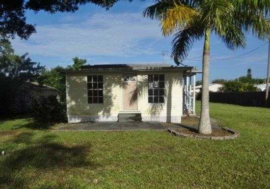  2949 Winona Dr, North Fort Myers, Florida  photo