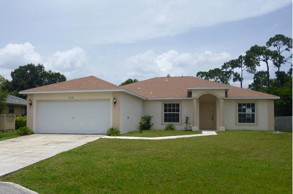  2281 Southeast Longhorn A, Port Saint Lucie, Florida  photo