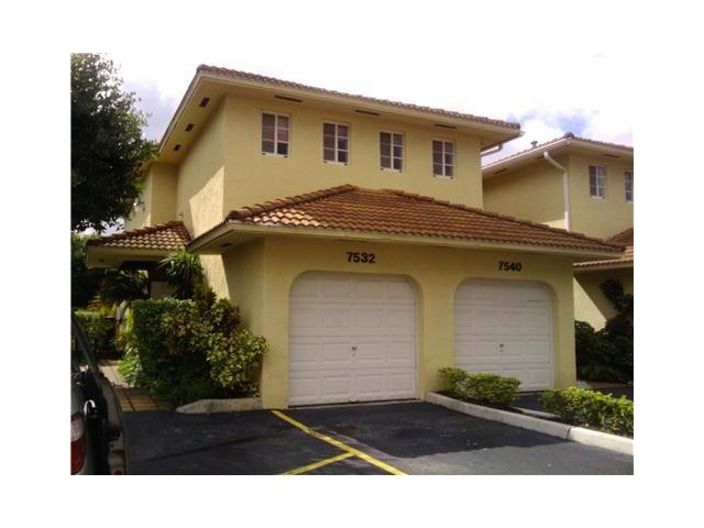  7532 NW 175 ST # 7532, Hialeah, Florida photo