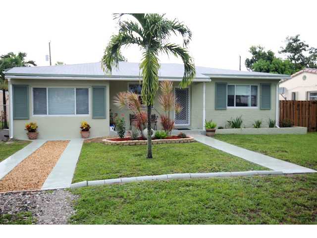  1631 SHENANDOAH ST, Hollywood, Florida photo