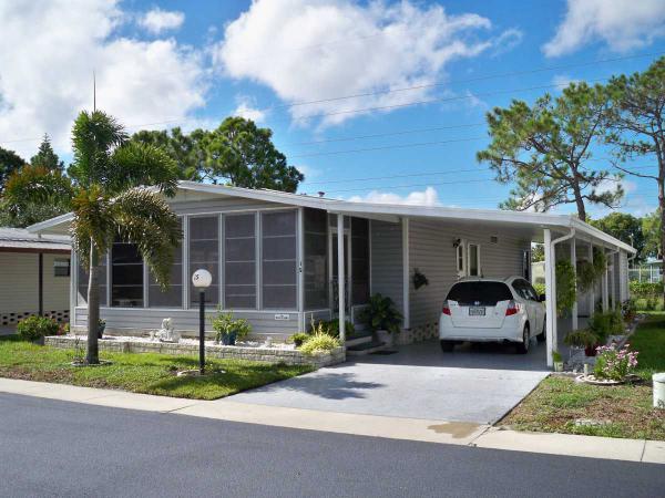  15 Sunset Circle, North Fort Myers, FL photo