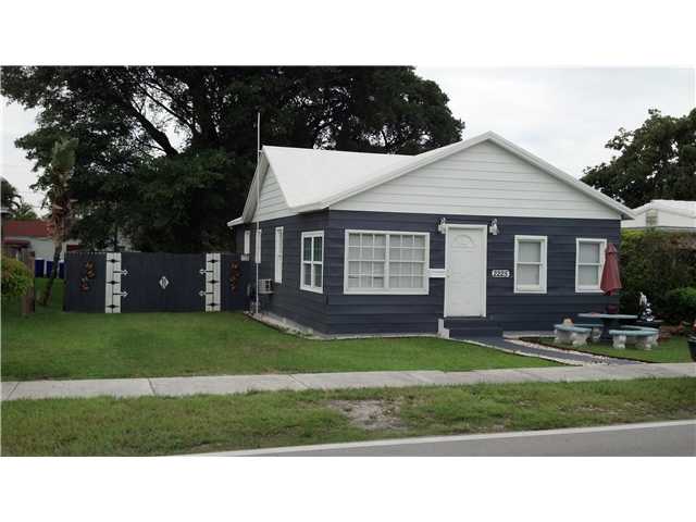  2225 TAFT ST, Hollywood, Florida photo