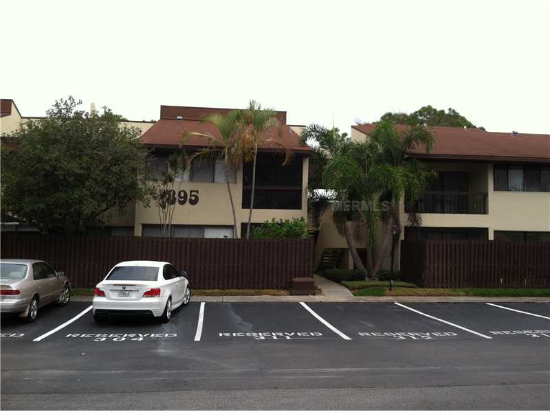  895 N Village Dr N Apt 108, Saint Petersburg, Florida  photo