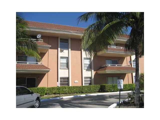  17600 68 AV # B3009, Miami, Florida photo