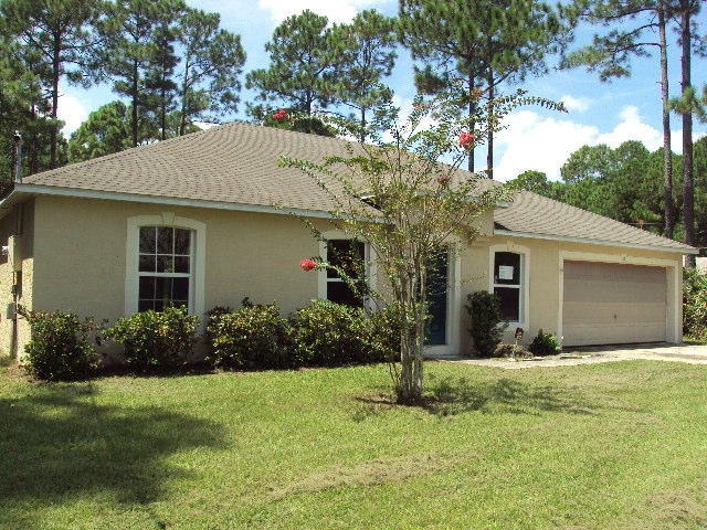  8 Ullemay Ct, Palm Coast, FL photo