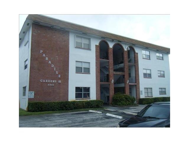  2210 Taylor St Apt 107, Hollywood, Florida  photo