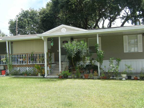  211 Bywater Drive, Tampa, FL photo