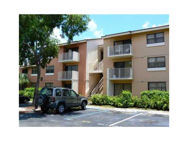  7160 179 ST # 108, Hialeah, Florida photo