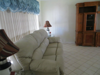  105 SW 14th Street, Boynton Beach, FL 7286046