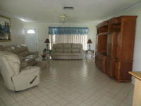  105 SW 14th Street, Boynton Beach, FL 7286036