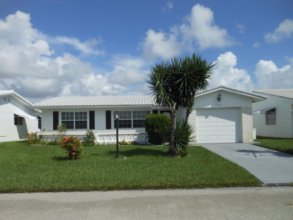  2207 SW 21 Terrace, Boynton Beach, FL photo