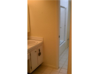  18904 WEST LAKE DR # 18904, Hialeah, Florida 7349556