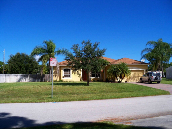  2701 SE Bishop Avenue, Port Saint Lucie, FL photo