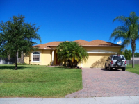  2701 SE Bishop Avenue, Port Saint Lucie, FL 7383610