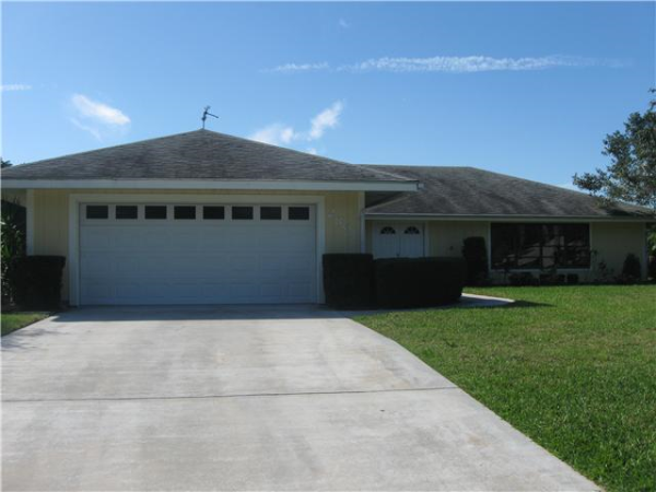  2894 Italy St, Port Saint Lucie, FL photo