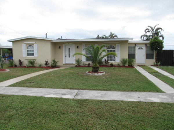  150 Princess Drive, Port Saint Lucie, FL photo