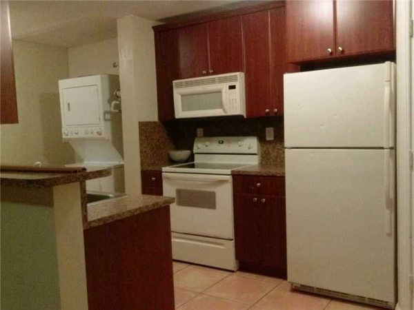  17520 67 PL # 3B, Miami, Florida photo