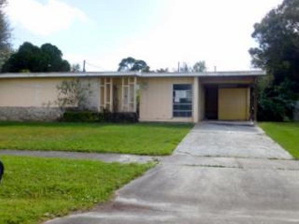  110 Banyan Dr, Port Saint Lucie, FL photo