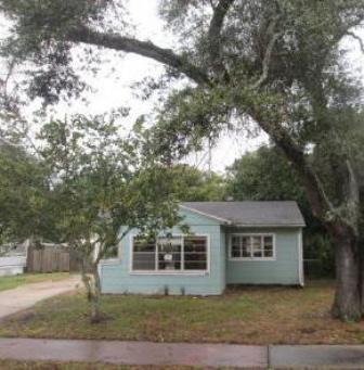  1212 Sedeeva Circle South, Clearwater, FL photo