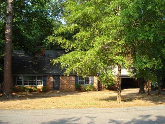  1211 Jewell Dr, Perry, GA photo