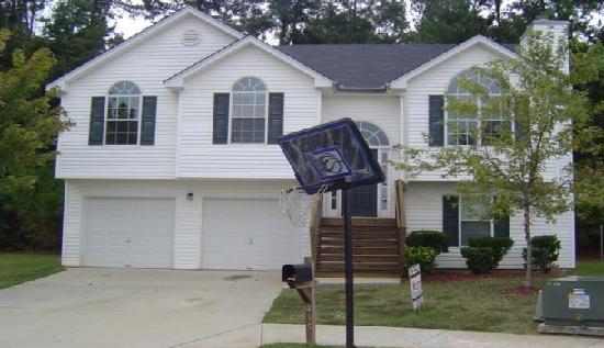  435 Skif Pond Court, College Park, GA photo