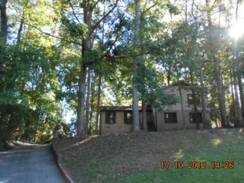  890 Valley Creek Dr, Stone Mountain, GA photo