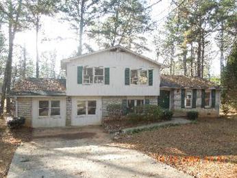  5809 Duchess Ct, Stone Mountain, GA photo