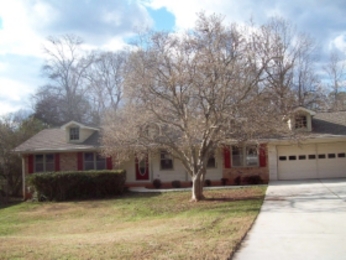  5253 Corinth Cir, Stone Mountain, GA photo