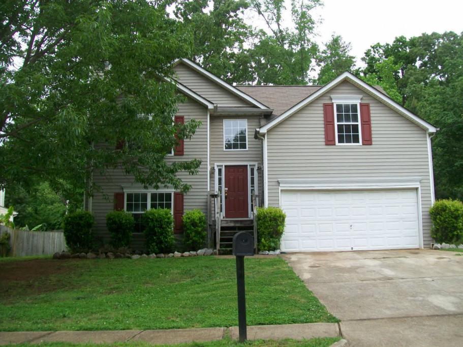  8143 N Sterling Lks, Covington, GA photo