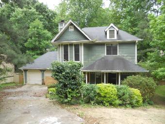  5396 Pickwick Lane, Lilburn, GA photo