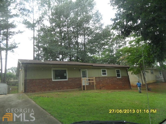  1226 Woodbridge Dr Ne, Conyers, Georgia  photo