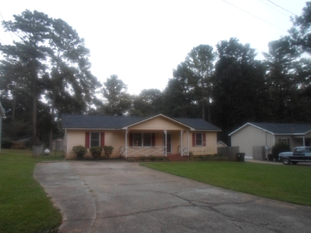  342 Laurel Lane, Stockbridge, GA photo