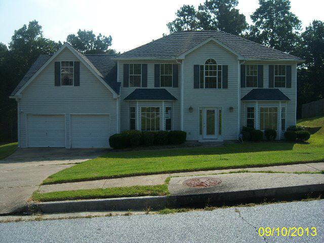  2234 Harmony Lakes Cir, Lithonia, GA photo