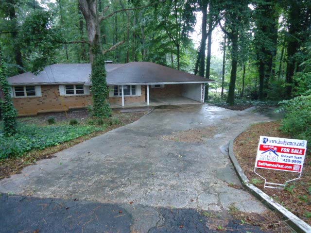  422 White Oak Drive Nw, Lilburn, GA photo