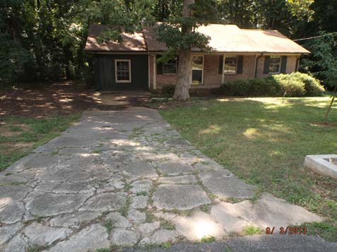  1390 South Hicks Cir NW, Conyers, GA photo