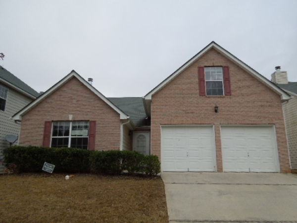  4490 Estate St, College Park, GA photo