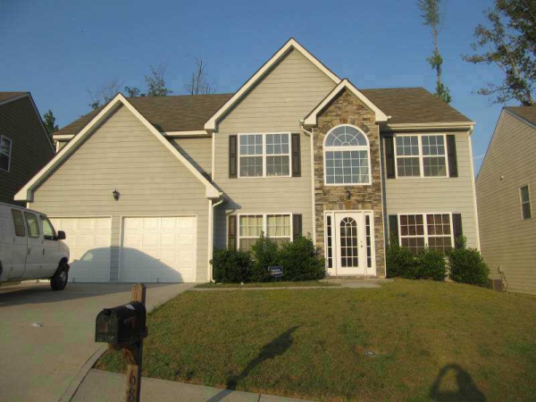  682 Rock Hill Parkway, Lithia Springs, GA photo