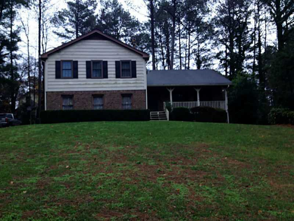  852 Wakehurst Place, Stone Mountain, GA photo