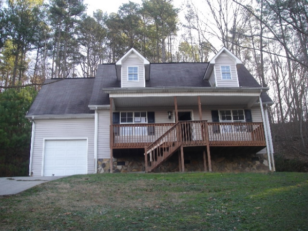  232 Curtis Cir SE, Calhoun, GA photo