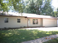 501 Mississippi Ter, Le Claire, IA 52753