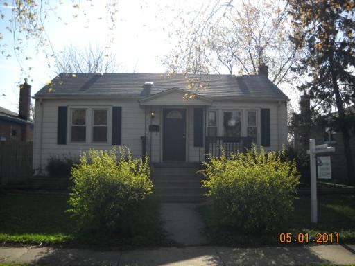  619 Linden Ave, Bellwood, IL photo