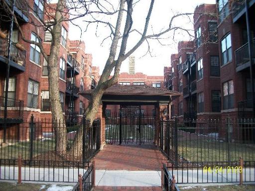  2705 N Mildred Ave Apt 3b, Chicago, IL photo