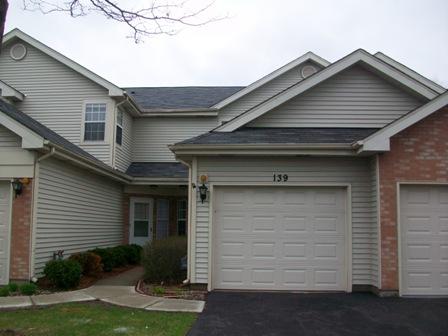  139 Golfview Dr, Glendale Heights, IL photo